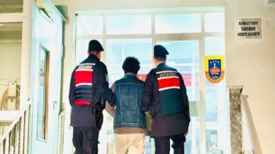 boluda kesinlesmis hapis cezasi bulunan hukumlu yakalandi s3uTzee8