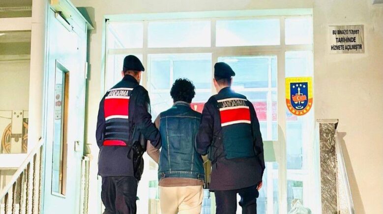 boluda kesinlesmis hapis cezasi bulunan hukumlu yakalandi s3uTzee8