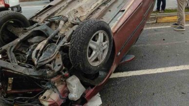 boluda kontrolden cikan otomobil takla atti 1 yarali BXhJJ7mI