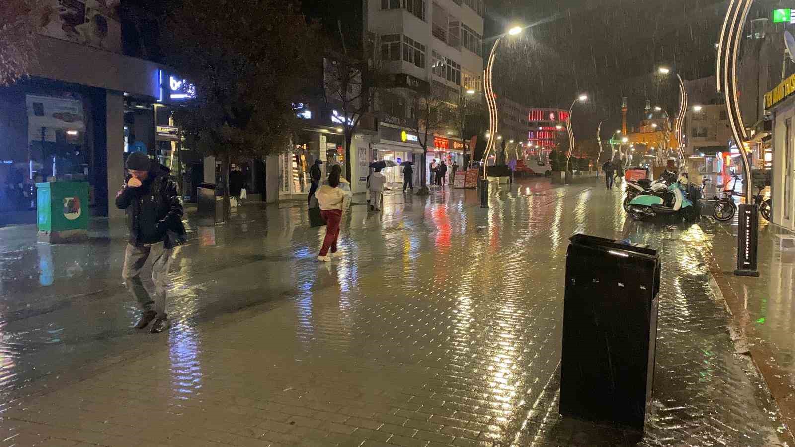 boluda saganak yagis etkili oluyor zQCWzTXN
