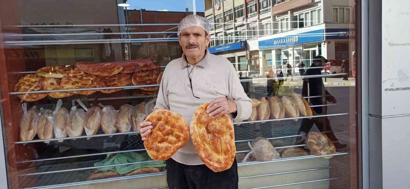 devrekte ramazan pidesi vatandaslarin tuketimine sunulmaya baslandi NnGbzDsa