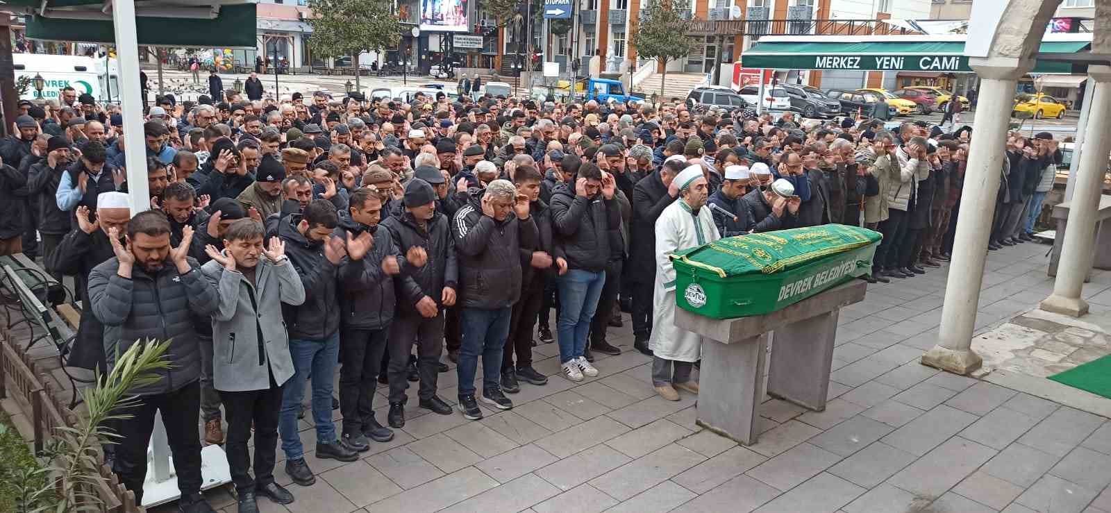 emekli zabita komiseri dualarla son yolculuguna ugurlandi 9Elf1I3l