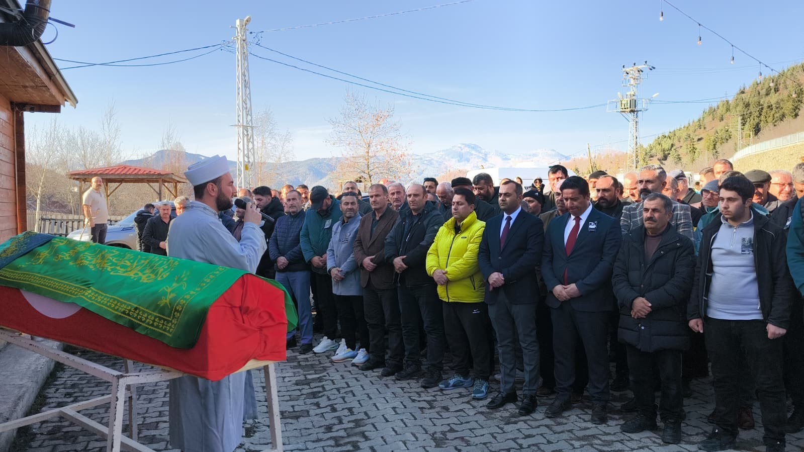 eski milli kaleci nurcan celik memleketinde son yolculuguna ugurlandi FLMT8fsm