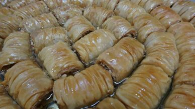 karadenizin one cikan tatlilari arasinda yerini alan laz boregi ve gocaman gerdani ramazanda daha liHk1Pa8