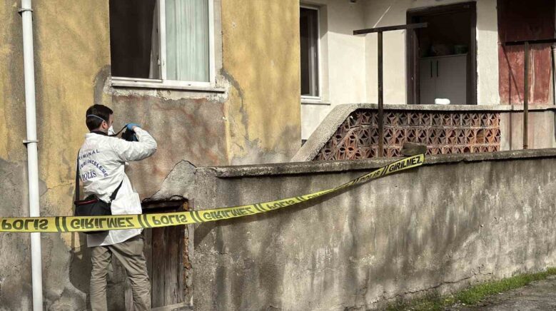 karbonmonoksit zehirlenmesinden hayatini kaybetti 8RdS3MHz