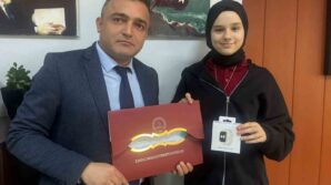 karsiyaka ortaokulu il birincisi oldu pErMEGHn