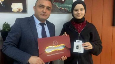 karsiyaka ortaokulu il birincisi oldu pErMEGHn