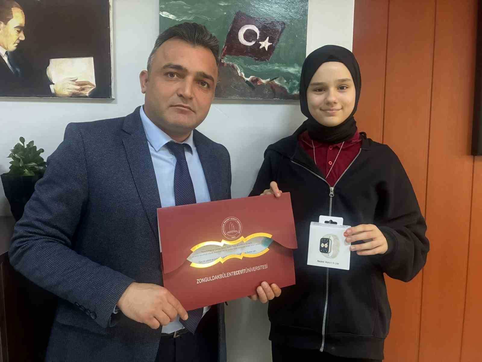 karsiyaka ortaokulu il birincisi oldu pErMEGHn