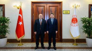 milletvekili aldatmazdan yilmaz tunca tesekkur PgMaIDvj