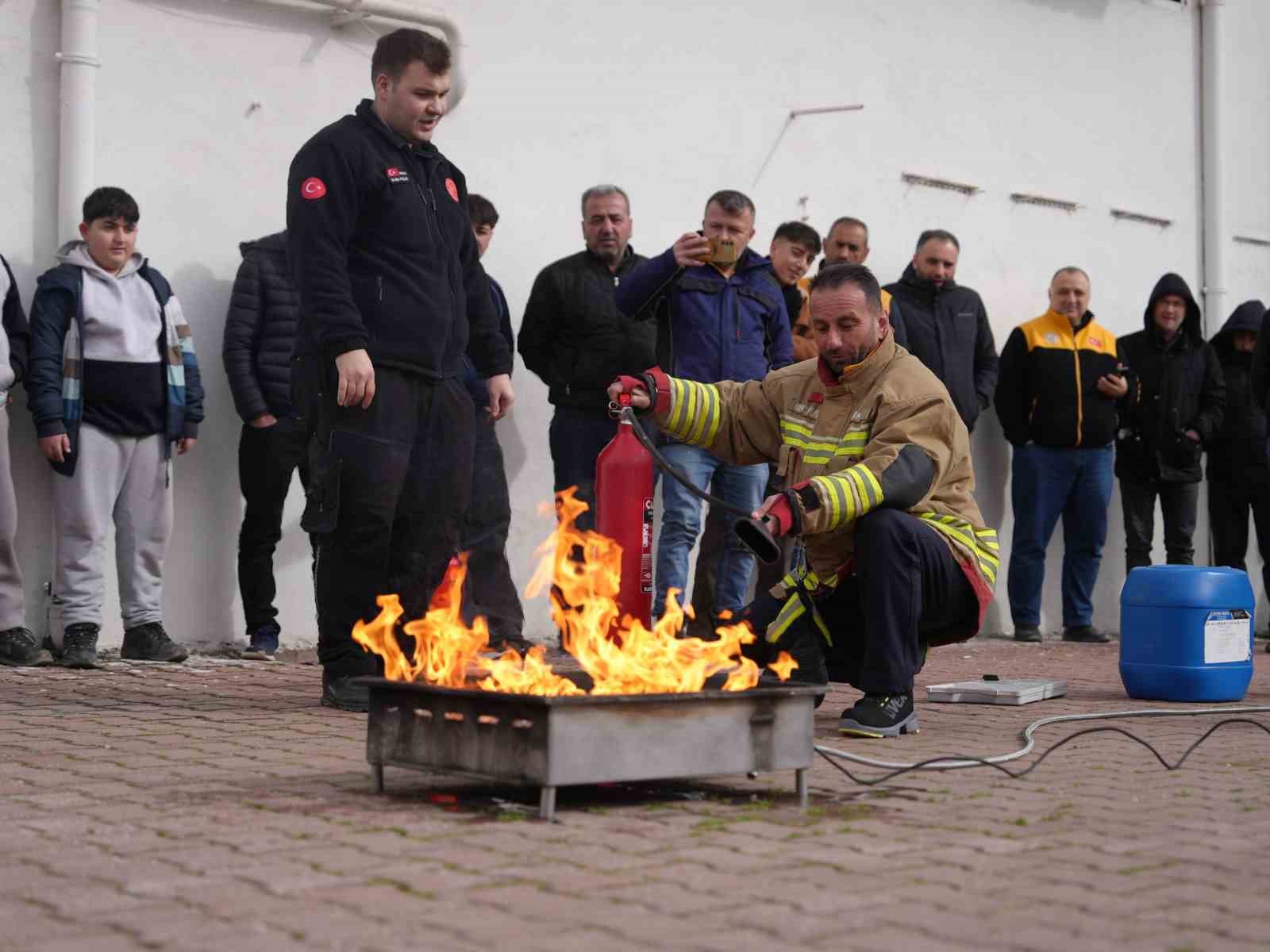 minikler acil durum ve mudahale yontemlerini ogrendi NTiQBQGZ