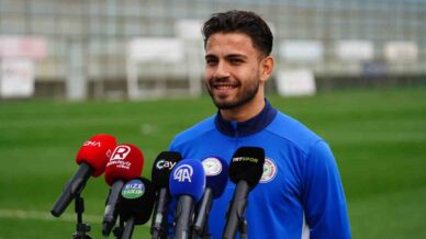 mithat pala cok kaliteli oldugumuz icin 3 puani alacagimizi dusunuyorum UOwIYdz4