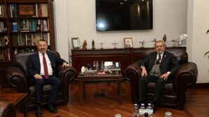 rektor kirisiktan ankara universitesi rektoru unuvara ziyaret NOOdNpp6