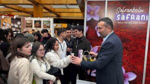 safranbolu tso culinary forumda safranbolu safranini tanitti zy8KQ3Xs