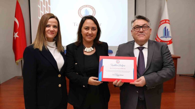 saglik bilimleri fakultesi 2025 2026 yili akademik kurul toplantisi gerceklestirildi CROE5lzW