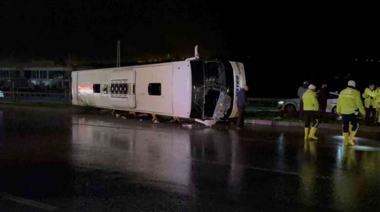 samsundaki otobus kazasinda yarali sayisi 7ye cikti 9drAWAXM