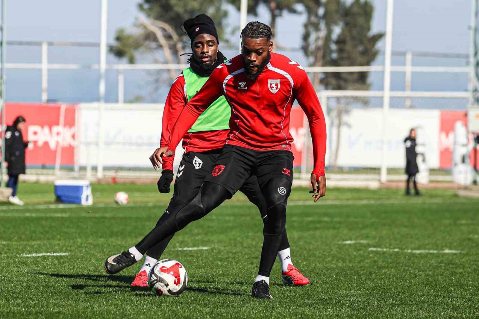 samsunsporda antalyaspor maci hazirliklari devam ediyor CbJQASja