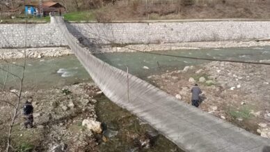 sinopta firtina asma kopruyu devirdi 2 yarali SBqNDn7p