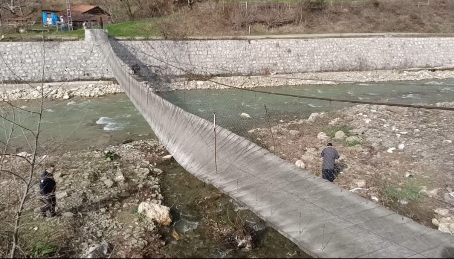 sinopta firtina asma kopruyu devirdi 2 yarali SBqNDn7p