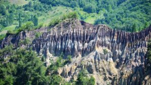 tokattaki dilim kayalar tabiat aniti olarak tescillendi uyWPdICK