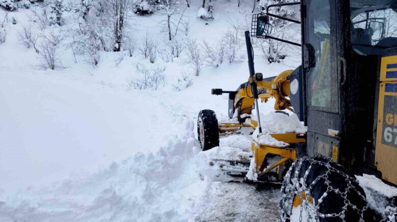 trabzonda karla mucadele suruyor lIlX1Gaq