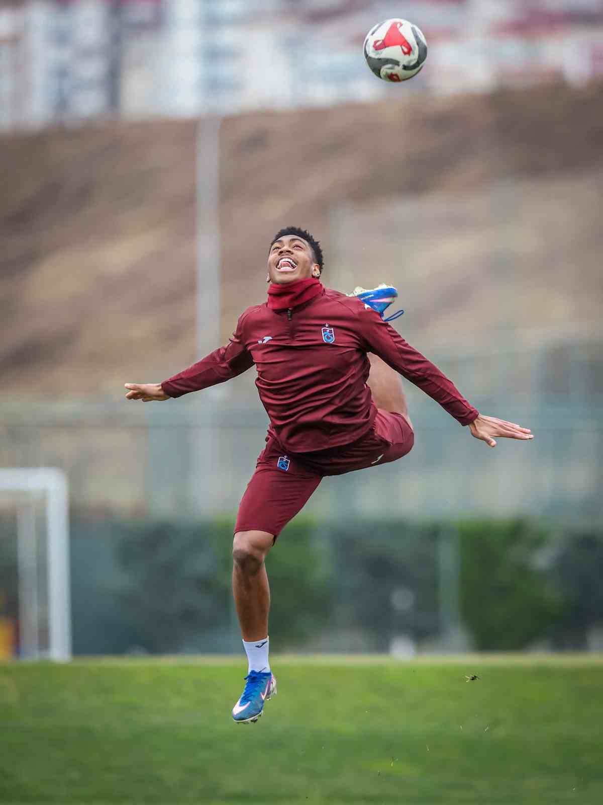 trabzonspor fenerbahce maci hazirliklarini surdurdu yE328jMc