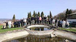 vali arslan yeni evlenecek ciftlerle bir araya geldi 5IBkeP9G