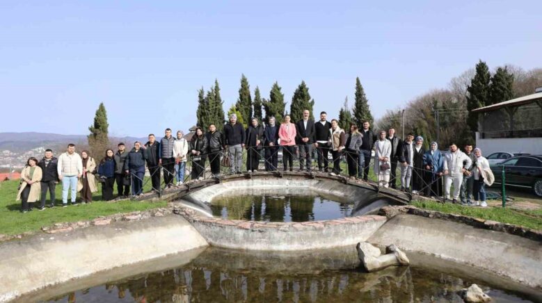 vali arslan yeni evlenecek ciftlerle bir araya geldi 5IBkeP9G