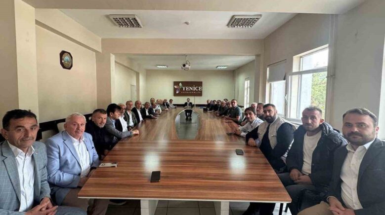 yenice muhtarlar derneginden kaymakama destek aciklamasi QsuLVOed