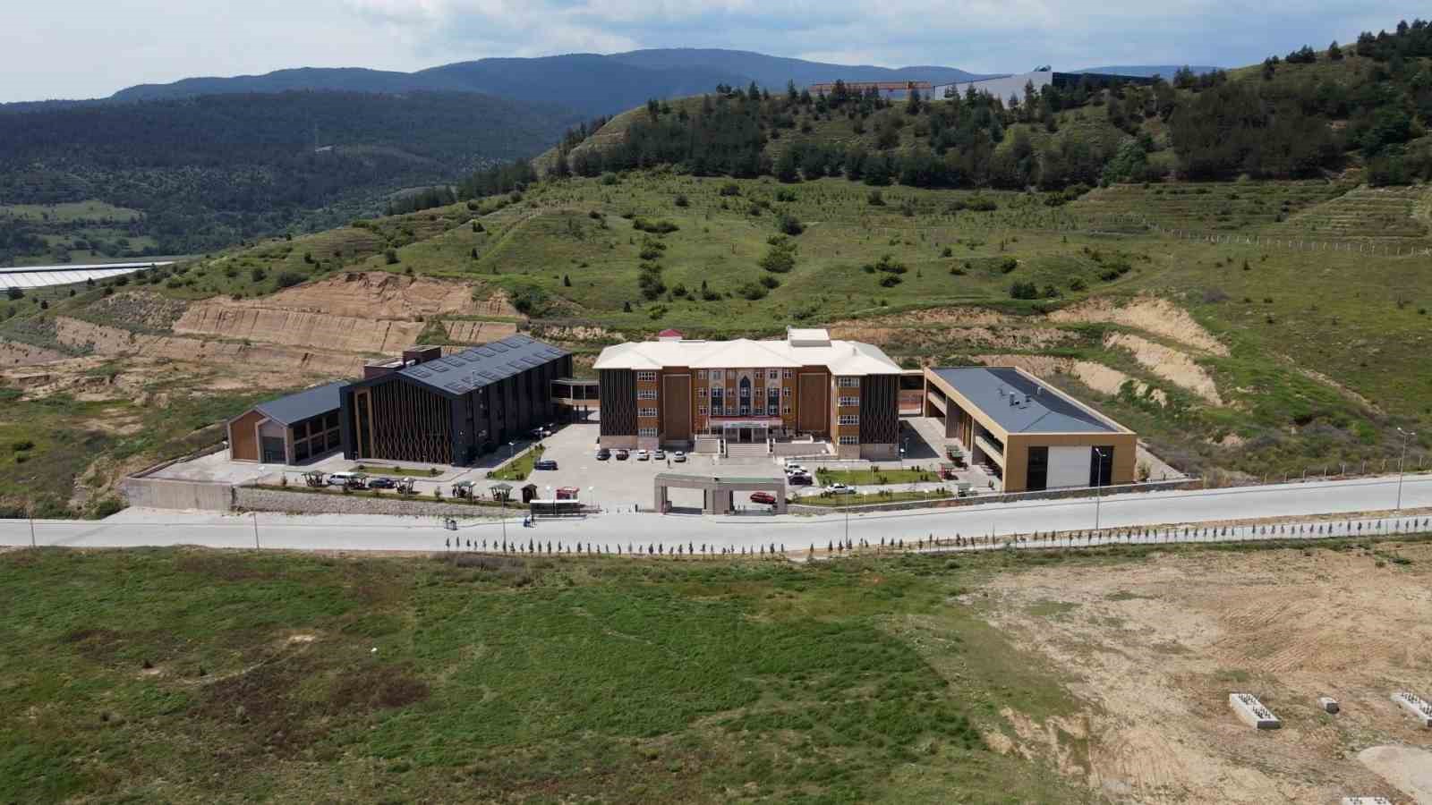 yok baskani ozvar osb myo modeli 21 universitede 22 myoya ulasti