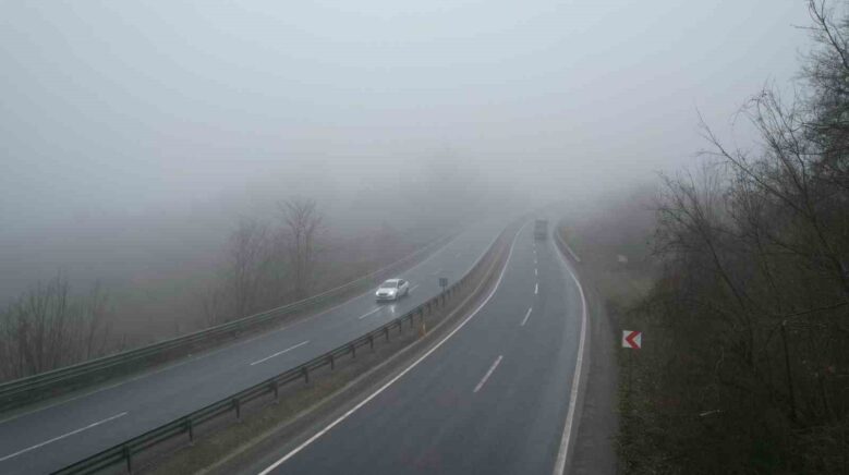 zonguldak eregli yolunda sis etkili oldu QECR7L4c