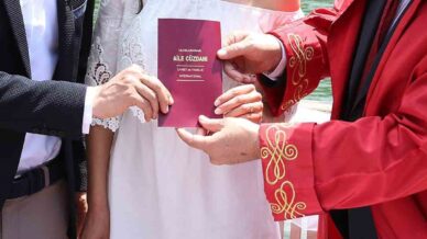 zonguldakta 2025 yilinda 3 bin 493 cift dunyaevine girdi z9fwqbng