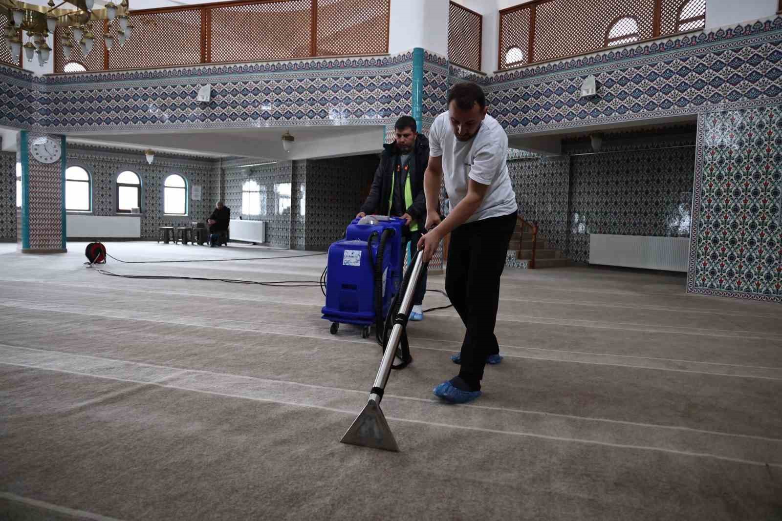 zonguldakta camilerde ramazan temizligi jzllkEAV