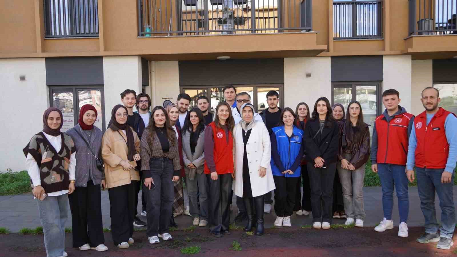 zonguldakta universite ogrencileri gelecege mektup yazdi WMbHiCHj
