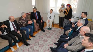 ak parti yerel yonetimler baskani demir duzceye geldi dN2jjmOb