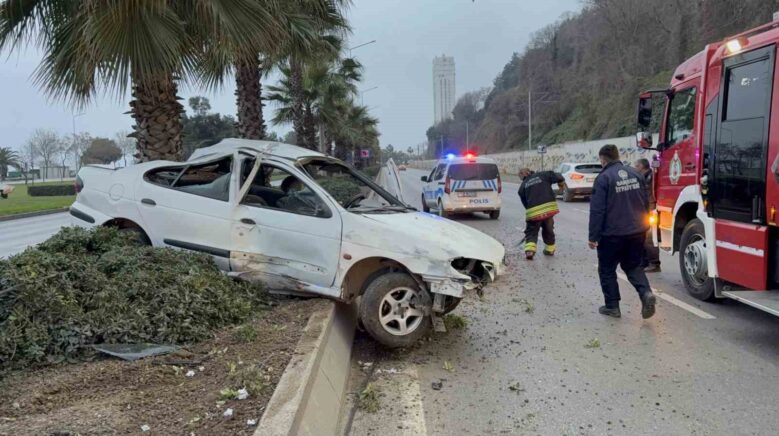 alkolden islem yapilan surucu yeniden direksiyona gecip kaza yapti 4 yarali 6TK4Nz1O