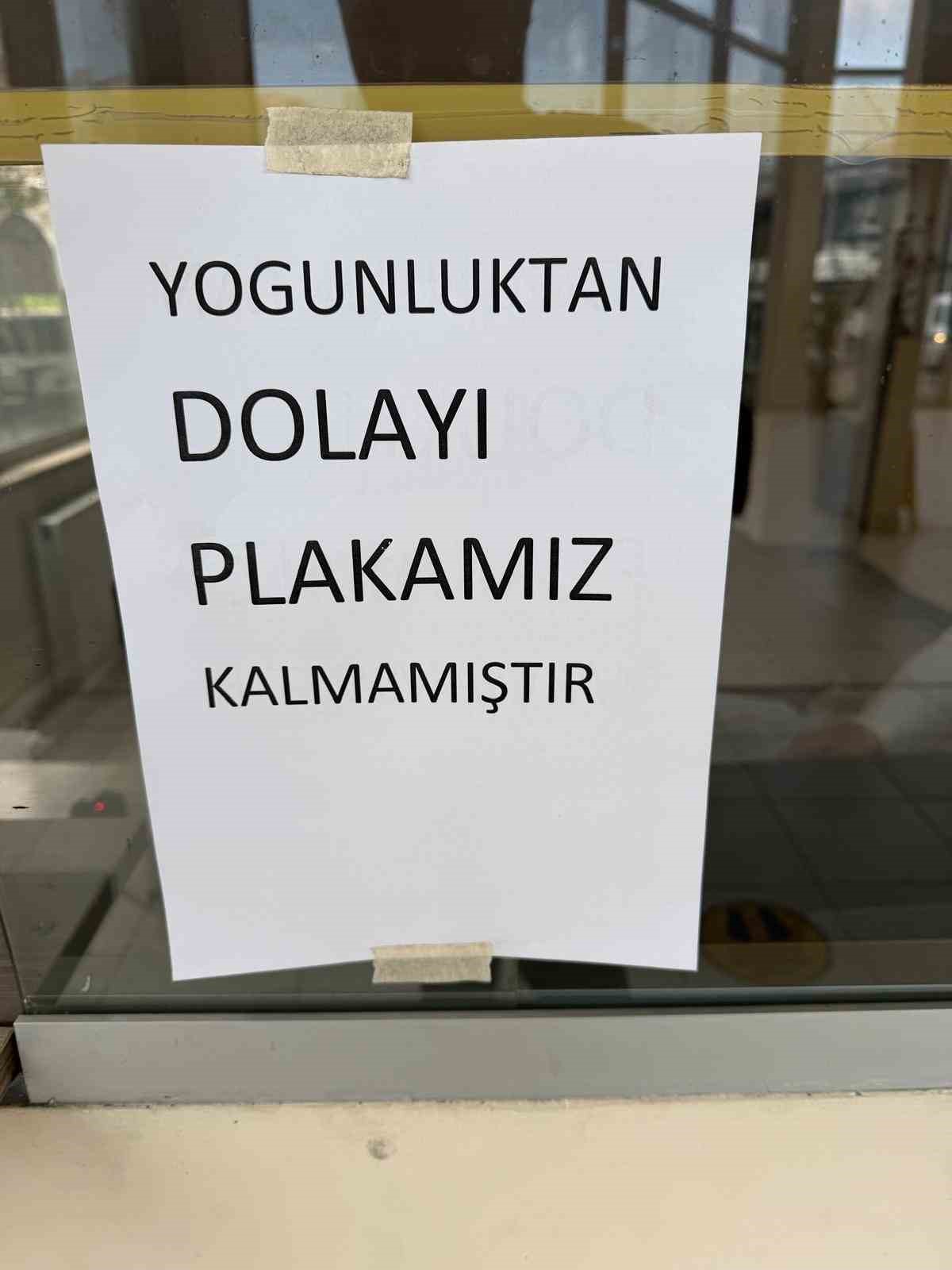 app plaka yogunlugundan plakalar tukendi A18RiuJf