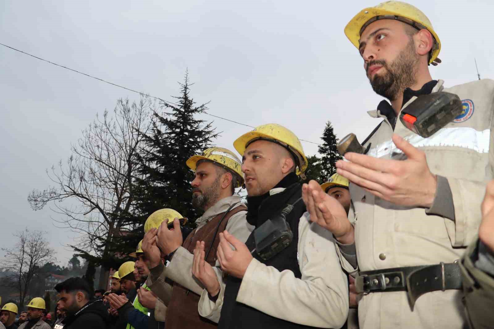 armutcukta 103 maden sehidi anildi IYgK2hpJ