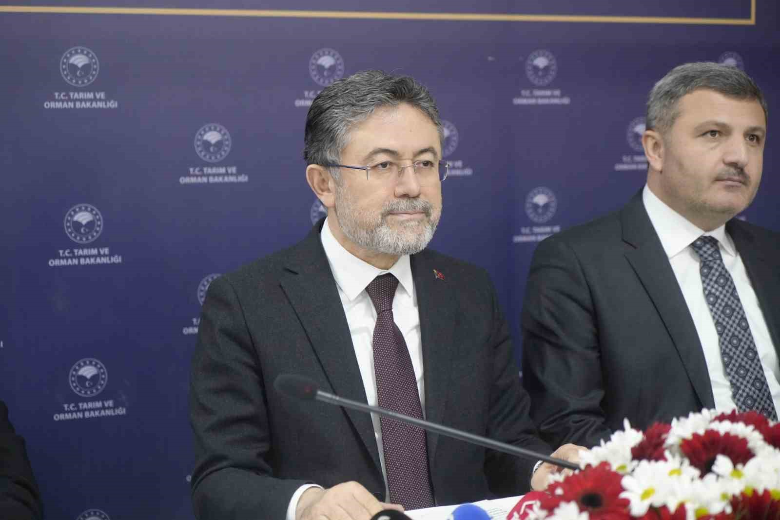bakan yumakli gubre stoklarimizda herhangi bir problem yok WuwC4A9O