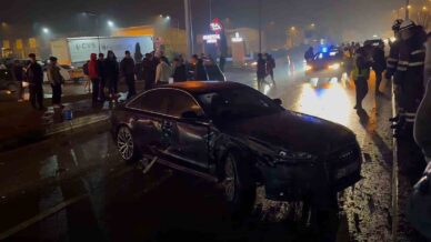 bartinda 4 aracli zincirleme kaza 2 yarali xfFYHMOa