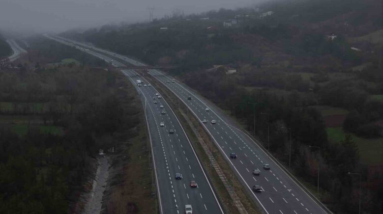 bayram tatili bitiyor donus basladi yollarda bayram trafigi AIPGqHF9
