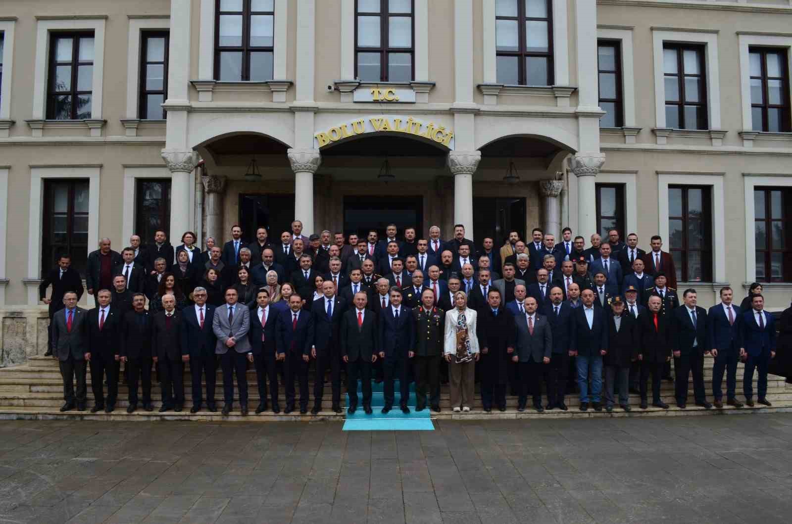 boluda protokol bayramlasti FdfE2TCW