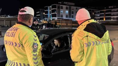 boluda trafik ekipleri bin 279 uygulama gerceklestirdi 9XNcdiK8