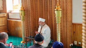 canakkale sehitleri icin caycumada kuran i kerim okutuldu lnIIbI2p