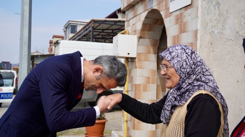 caycuma kaymakami adem kaya sehit ve gazi ailelerini ziyaret etti p15NSb4J