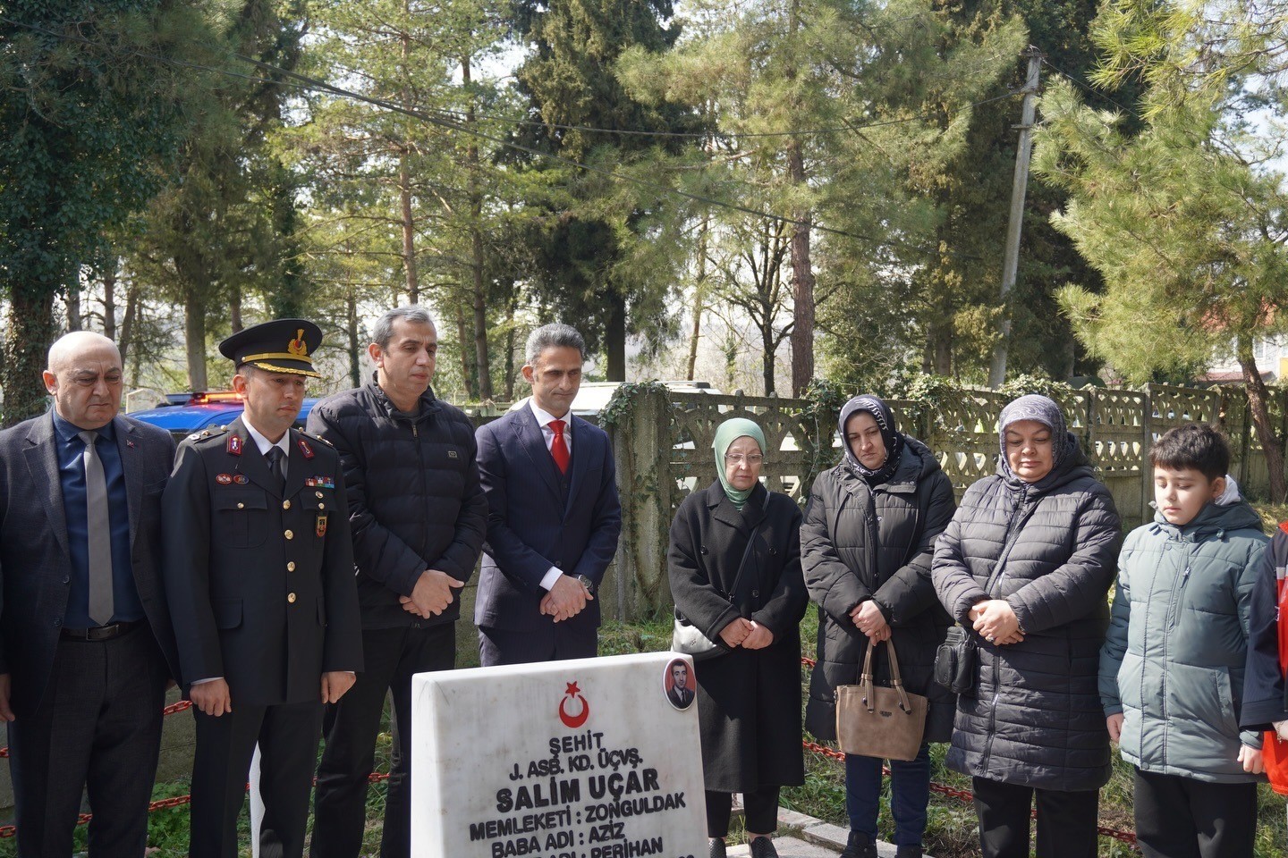 caycumada sehitlerin kabirleri basinda dualar edildi 8t5RNnV3