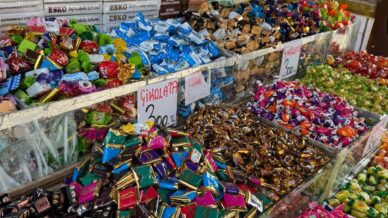 cikolata ve sekerlemeler tezgahlari senlendirdi iViwuuyW