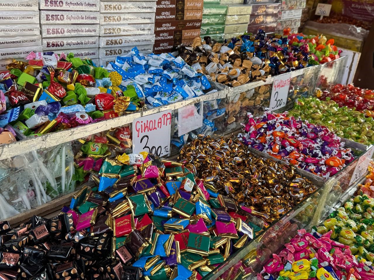 cikolata ve sekerlemeler tezgahlari senlendirdi iViwuuyW