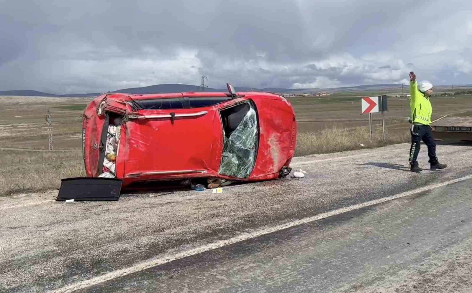 corumda takla atan otomobildeki 3 kisi yaralandi yavdfVlG