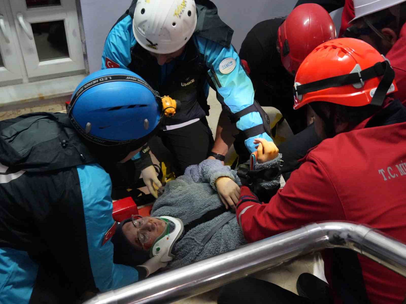 deprem tatbikati gercegi aratmadi