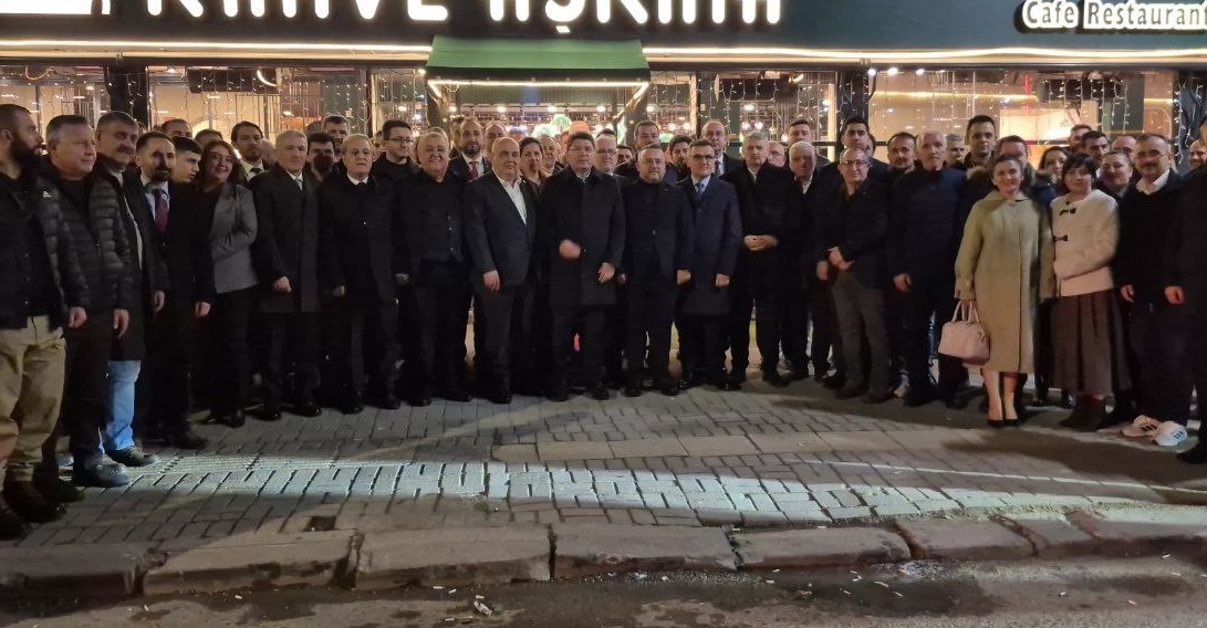 eski adalet bakani tunc maalesef soykirimi onleyecek kadinlarin cocuklarin katledilmesini engelleyecek bir sistem iJCdc2Ls